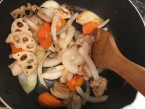 【料理】生協（コープ）のミールキット「1/3日分野菜と鶏の黒酢あん」を作ってみた！