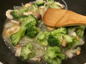 【料理】生協（コープ）のミールキット「海老とごろごろブロッコリーの中華炒め」